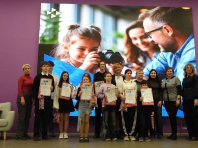 В молодёжном центре наградили победителей конкурса «Рабочие будни моих родителей»