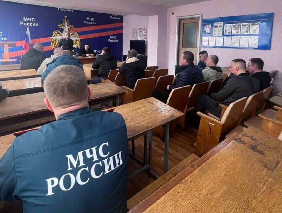 Полицейские и спасатели Алчевска обсудили безопасность на дорогах