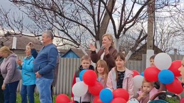 Светлана Гребенькова: Содружество добрых дел. . Весна – время обновления и наведения чистоты