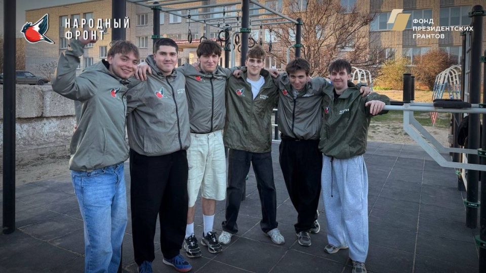 В преддверии Дня здоровья команда Молодёжки НФ из Алчевска провела тренировку на свежем воздухе!