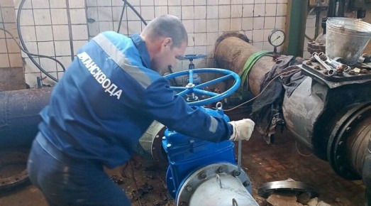 Лугансквода предупредила о сбоях при подаче воды в городах и районах ЛНР 6 апреля