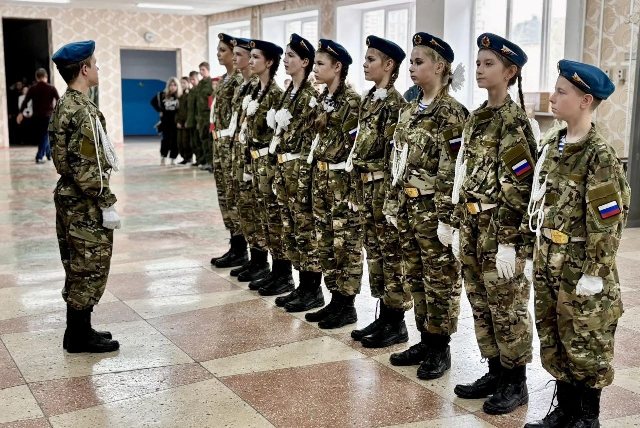 Борьба продолжается. В Алчевске прошёл второй день муниципального этапа Всероссийской военно–патриотической игры «Зарница 2.0». Активисты показали мужество, стойкость, выдержку, слаженность и доказали, что они настоящая...