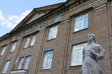 Шесть музыкальных школ и школ искусств в ЛНР капитально обновят за 190 миллионов рублей